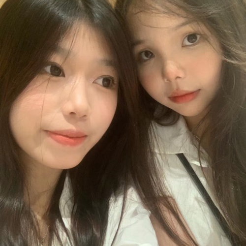 【恋物癖】一个贴满足你所有性癖，广东甜妹，【洛丽塔欢欢】，口舌特写 露脸全裸屁眼特写 舔脚定制 大量自拍生活照 - 内容 1