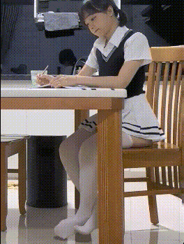 ✅清纯邻家小妹✅一脸清纯的白丝JK小妹妹在家学习被入室强干，娇嫩菊花捅入巨大肉棒 被颜射后一脸懵 - 内容 1